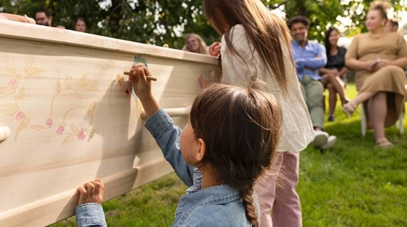 Kinderen beschrijven kist