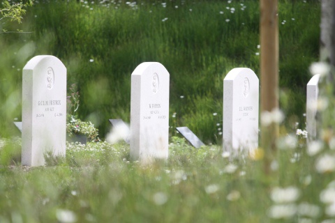 Nationale veteranenbegraafplaats Loenen Monuta graf